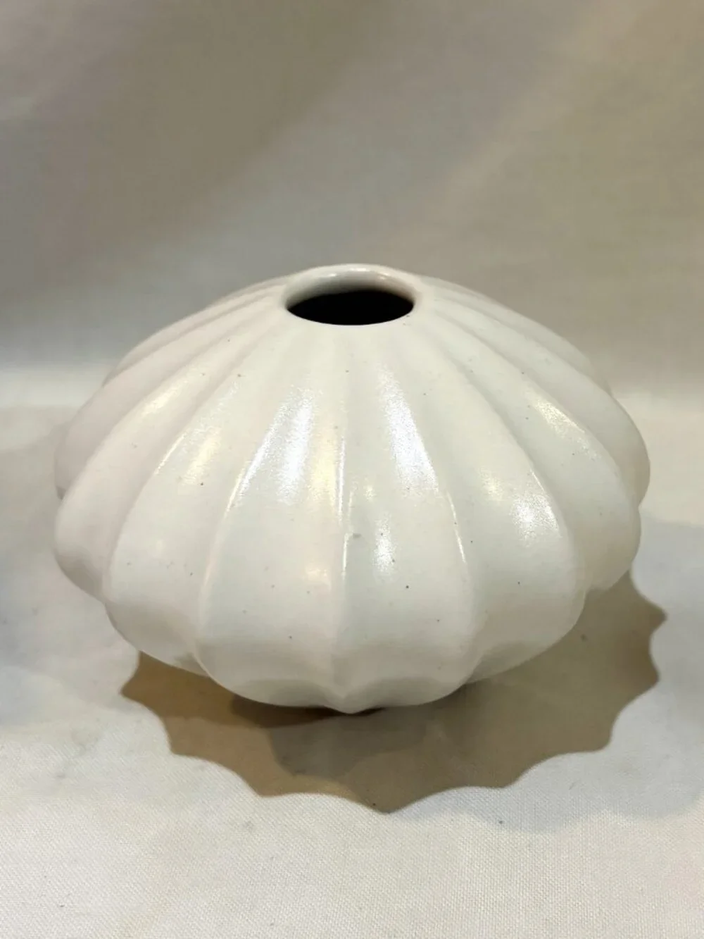 VTG Jonathan Adler White Pottery Ribbed Gourd Urchin Bud Vase